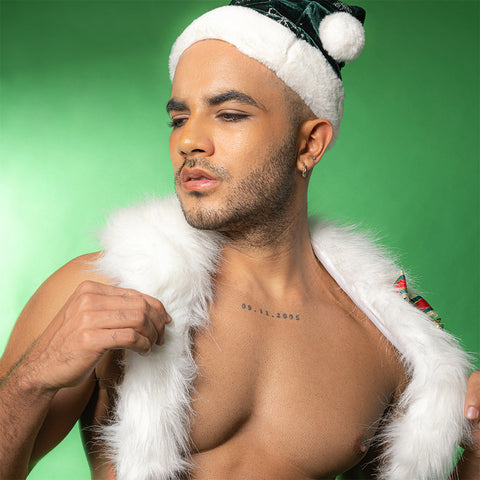 Panteazy Men's Holiday Costume Set with Faux Fur Collar, Suspenders, and Santa Hat – Festive Snowflake Design